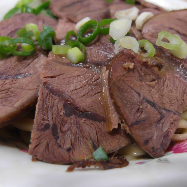 牛老二牛肉麵館 (興中本店)