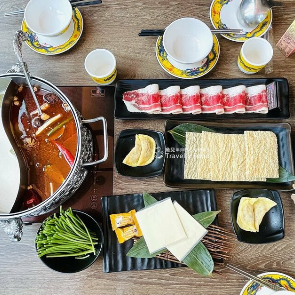 問鼎宮廷火鍋(桃園藝文店)