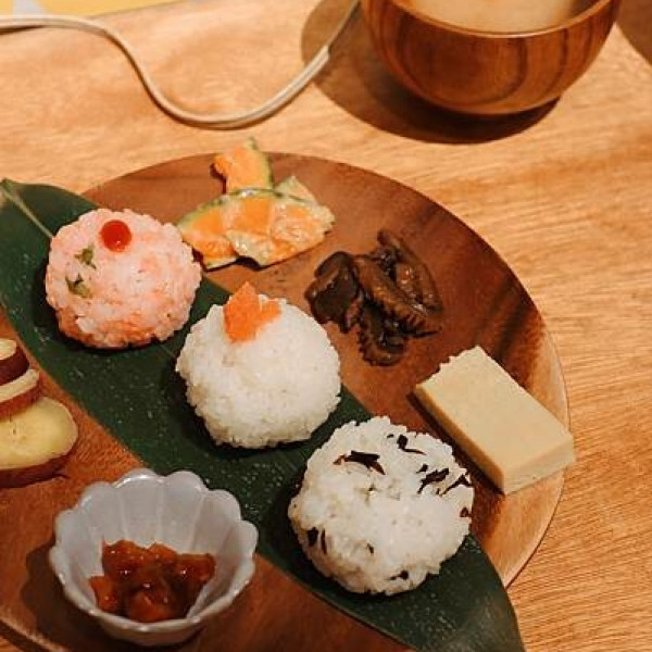 Nomonohe のものへ