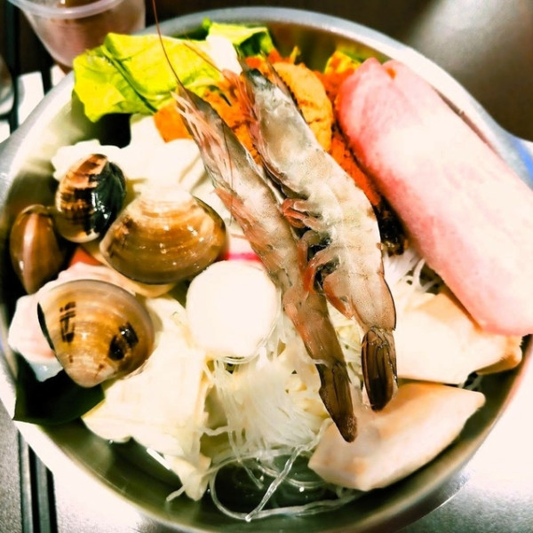 九九鍋物/平價小火鍋