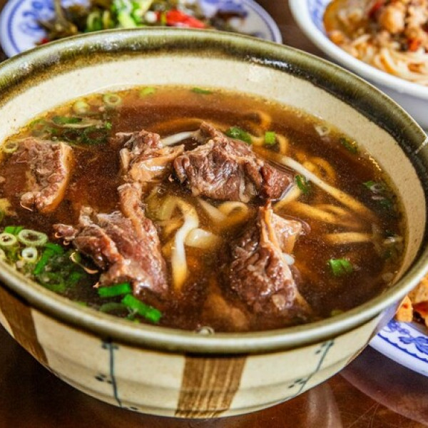 品客牛肉麵
