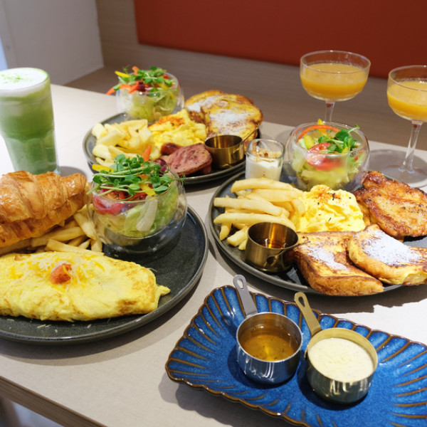 At.First_More早寓 仁愛店