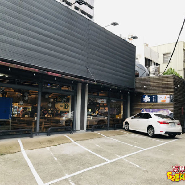 黨主席美食廣場