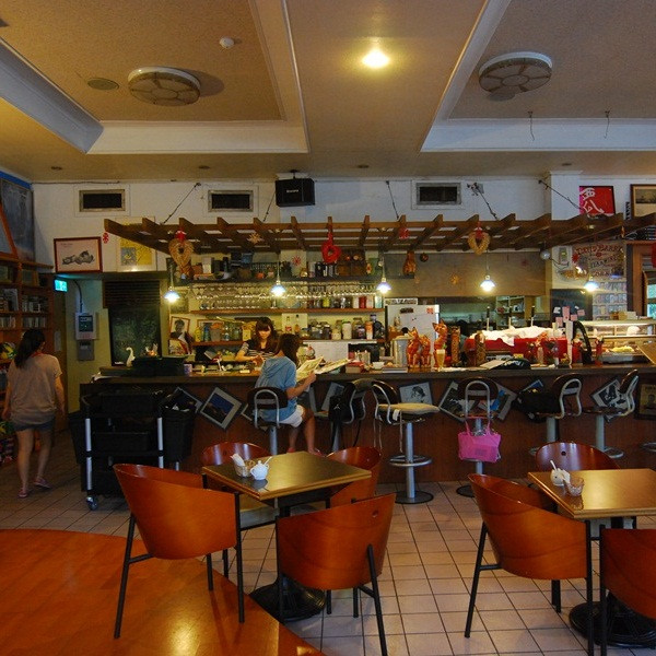 蘇格貓底 二手書.咖啡.簡餐