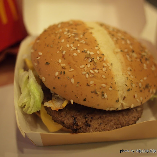 麥當勞 (台中大遠百店)