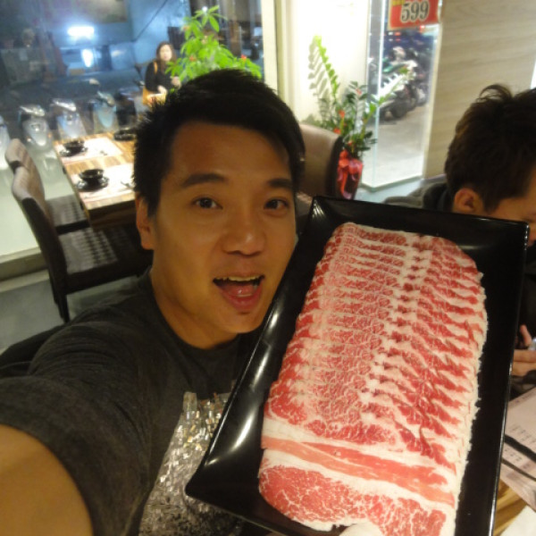 沐樺頂級肉品火鍋超市