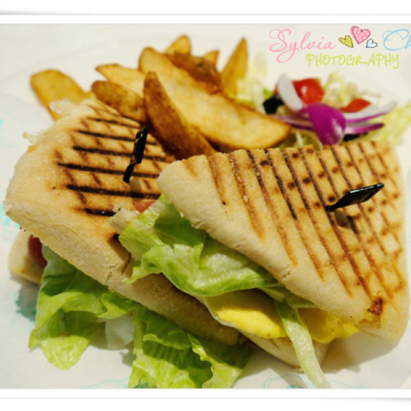 TJB Cafe (The Jeans Bar Cafe)