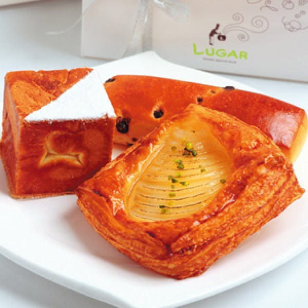 LUGAR 老家麵包吧