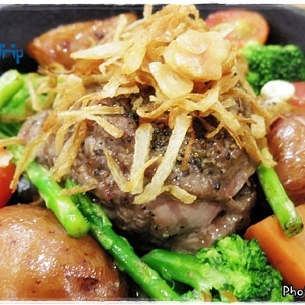 樂雅樂家庭餐廳 Royal Host (台中文心店)