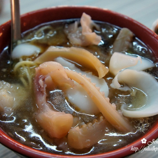 鄭家魷魚羹、花枝羹、蝦仁羹 (三民市場美食)