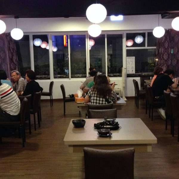 極品辣鴛鴦麻辣火鍋