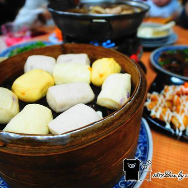 大樹下小饅頭餐廳