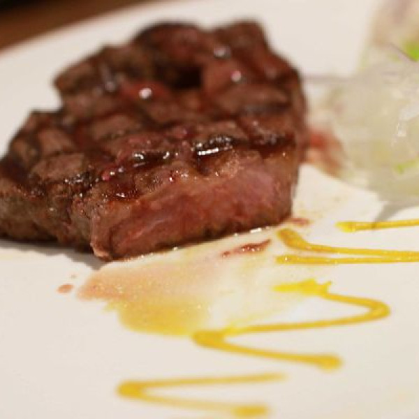 超越原味炭烤牛排 (新莊店)