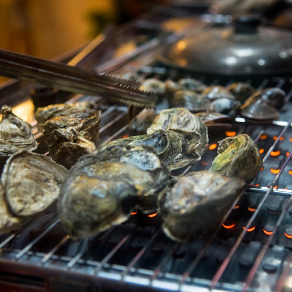 雄出沒岩燒生蠔復興旗艦店