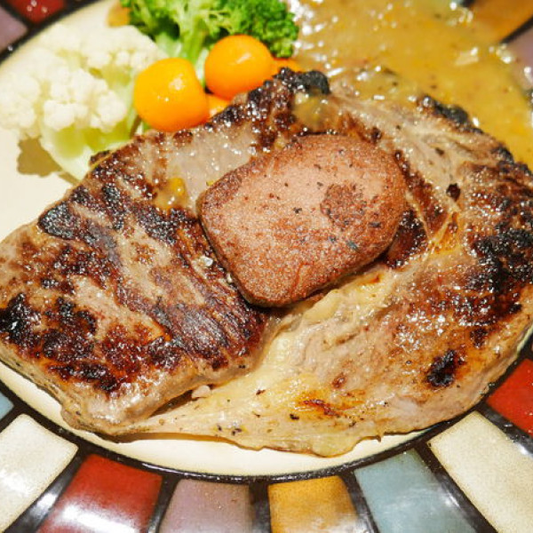 古今中外咖啡-淡大咖啡廳