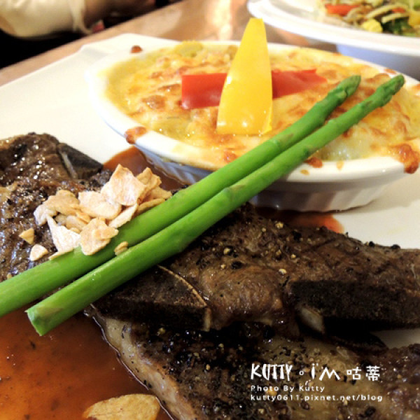 班多尼翁咖啡館