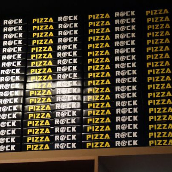 PIZZA ROCK高雄店