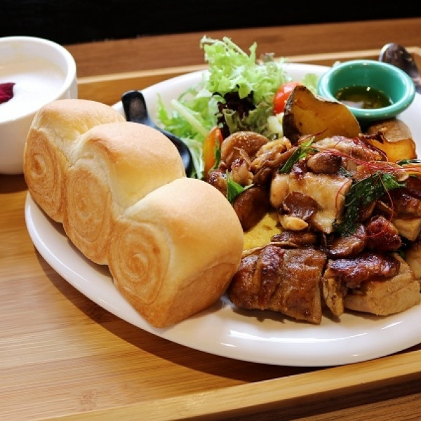 多一點咖啡館(台南成大館)品牌特許授權店