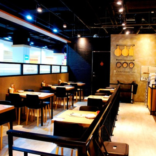 Tino's Pizza Cafe 堤諾義式比薩 (家樂福內湖門市)