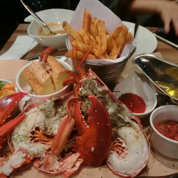 Wayne's Boston 波士頓美式龍蝦牛排餐酒館