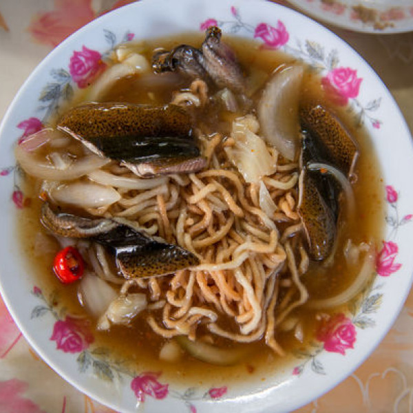 阿助土魠魚焿鱔魚意麵
