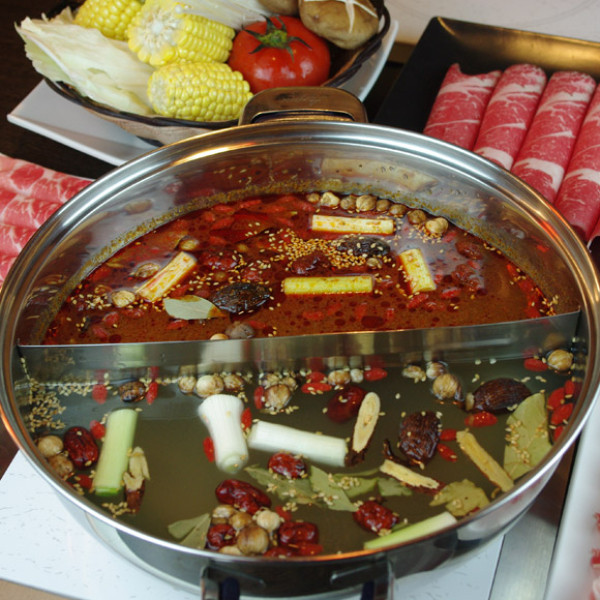 姜記大汗鼎蒙古麻辣鴛鴦火鍋