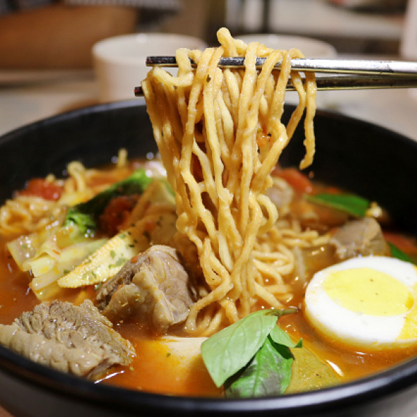 裕樂亭創意鍋燒