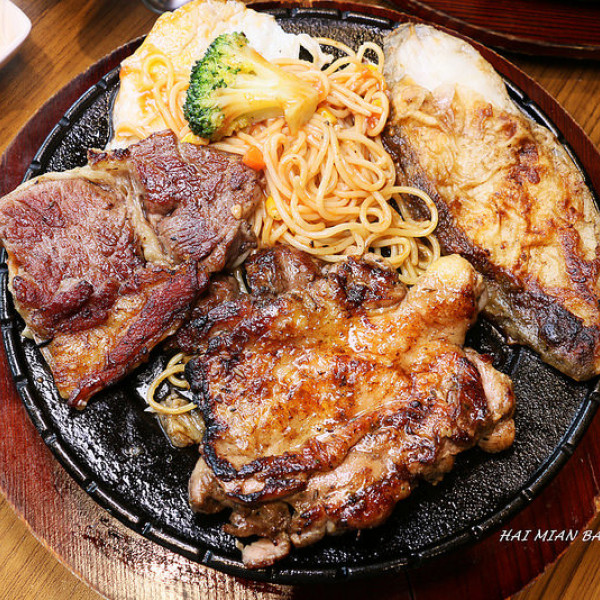 人从众厚切牛排義大利麵(北醫店)