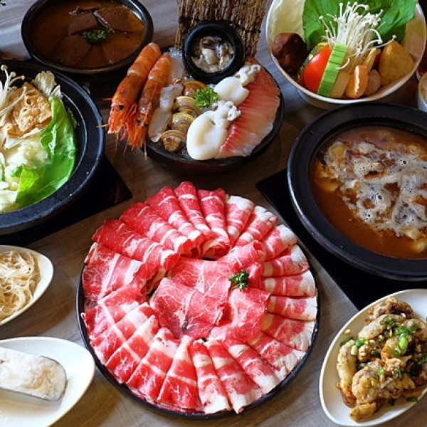 石研室石頭火鍋(台中中科店)