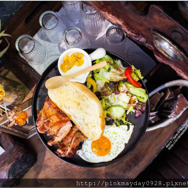 Humble beginnings cafe-Kaohsiung