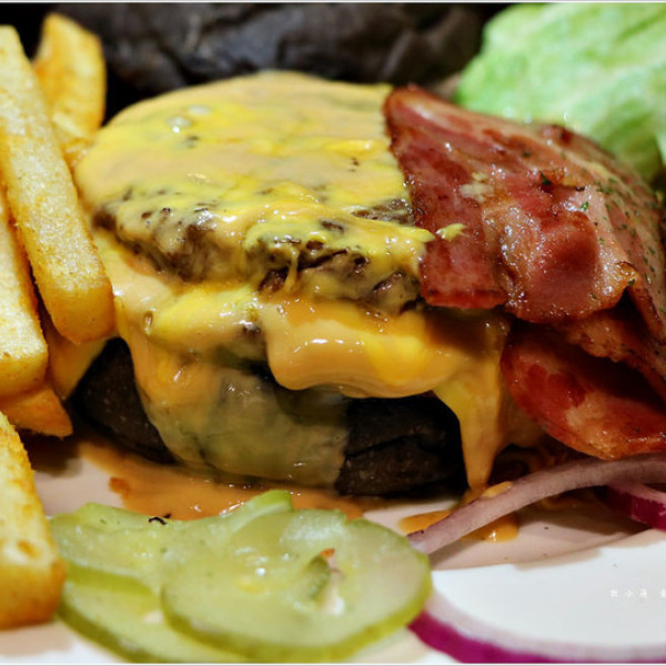 布雷克義麵坊X漢堡