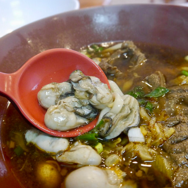 迦南海陸牛肉麵