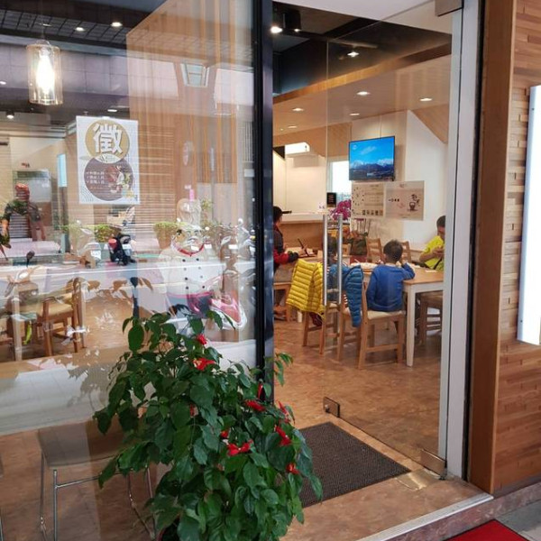 米奇林越光米便當店