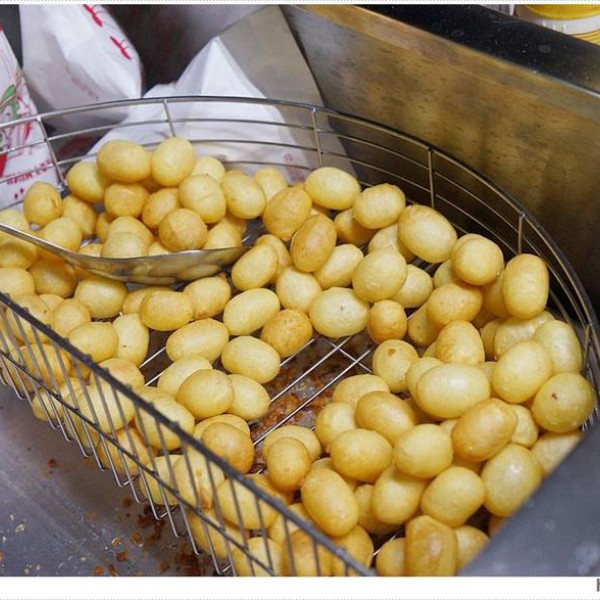 台中梧棲夜市地瓜球