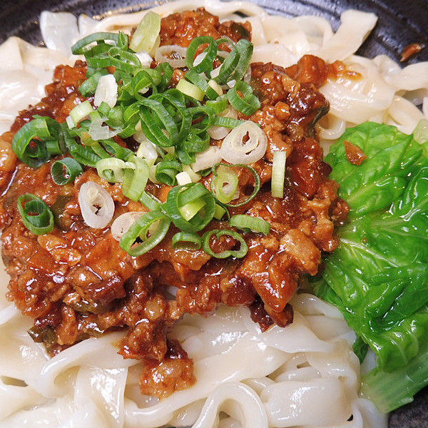 東區最強牛肉麵L牛肉麵