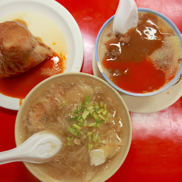 橋頭老街土魠魚羹