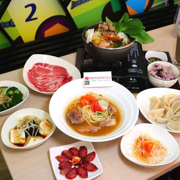 紅豬弟弟小北區養生蕃茄排骨麵.親子餐廳/小北育德店