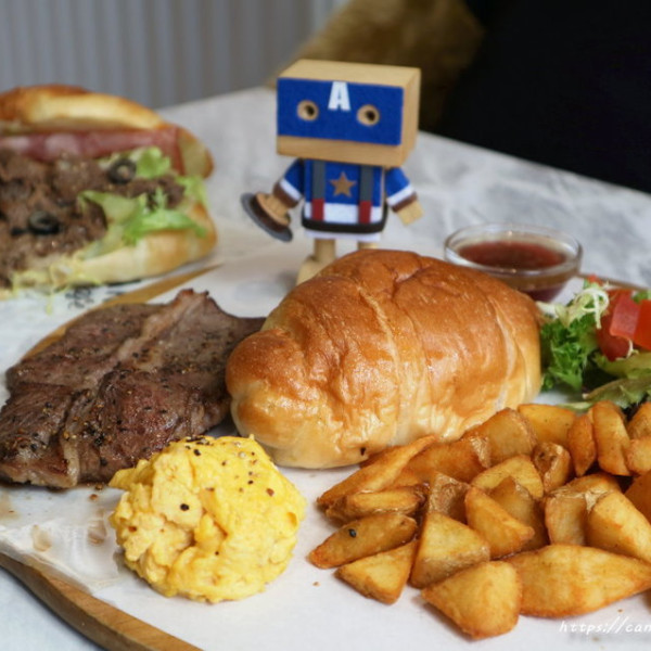 美村尼克阿罩霧店