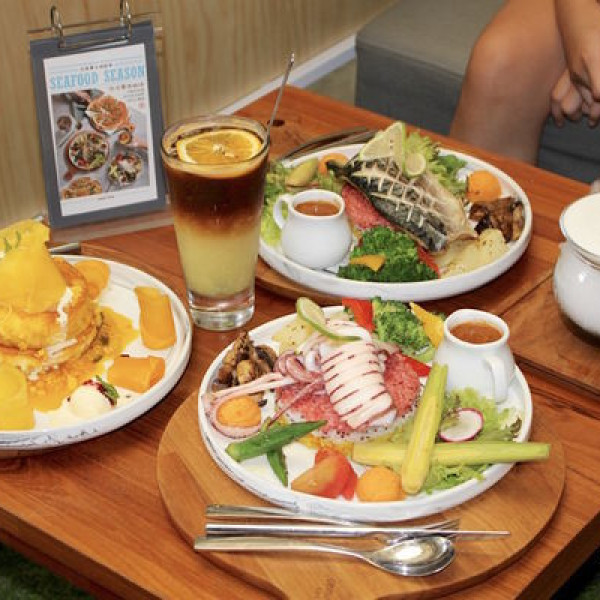 【台中火車站美食】成真咖啡新時代店Come True coffee。