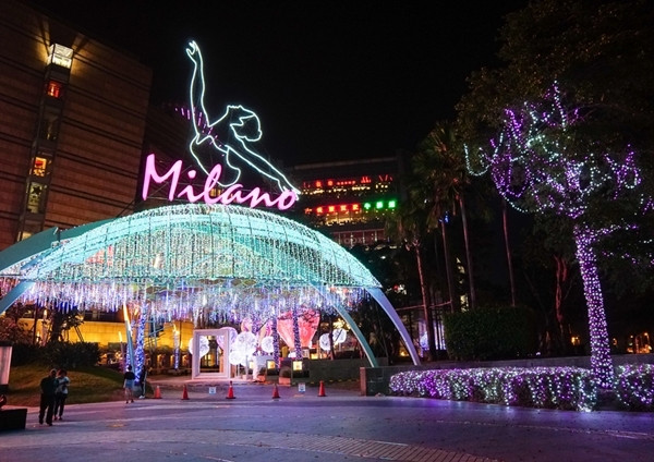 旅遊窩客 美食好芃友 提供 / 2018高雄夢時代愛.Sharing聖誕節