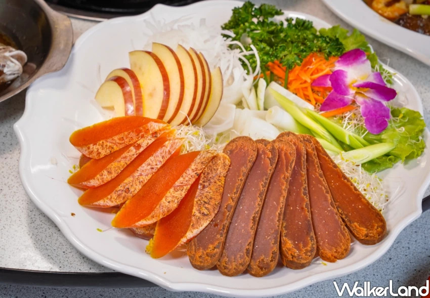 東港海鮮推薦！珍珍海鮮 活體海鮮現點現煮、免費包廂與停車場，內行人都吃這家。